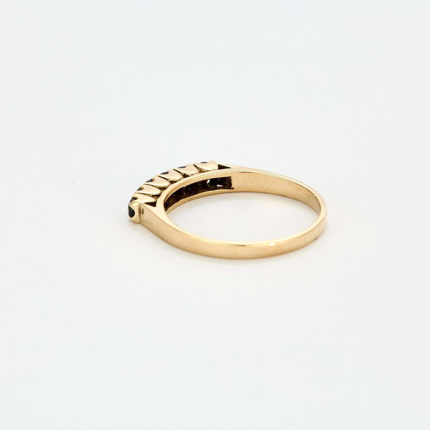 Half wedding ring yellow gold sapphires - Image 4