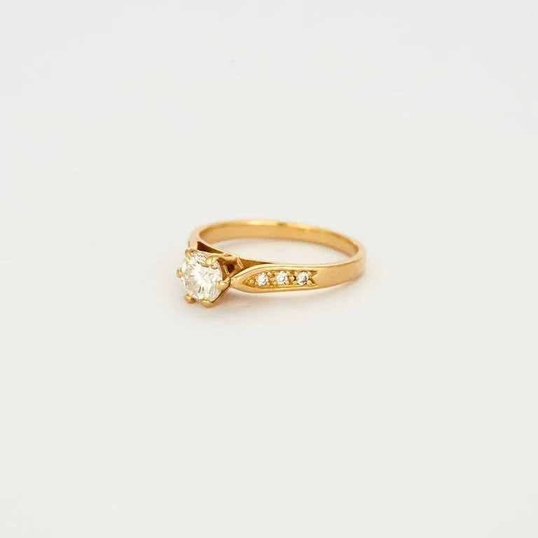 Yellow gold diamond solitaire ring - Image 3