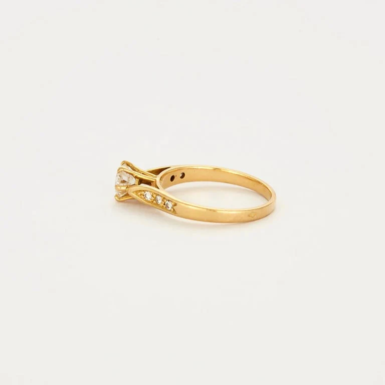 Yellow gold diamond solitaire ring - Image 4