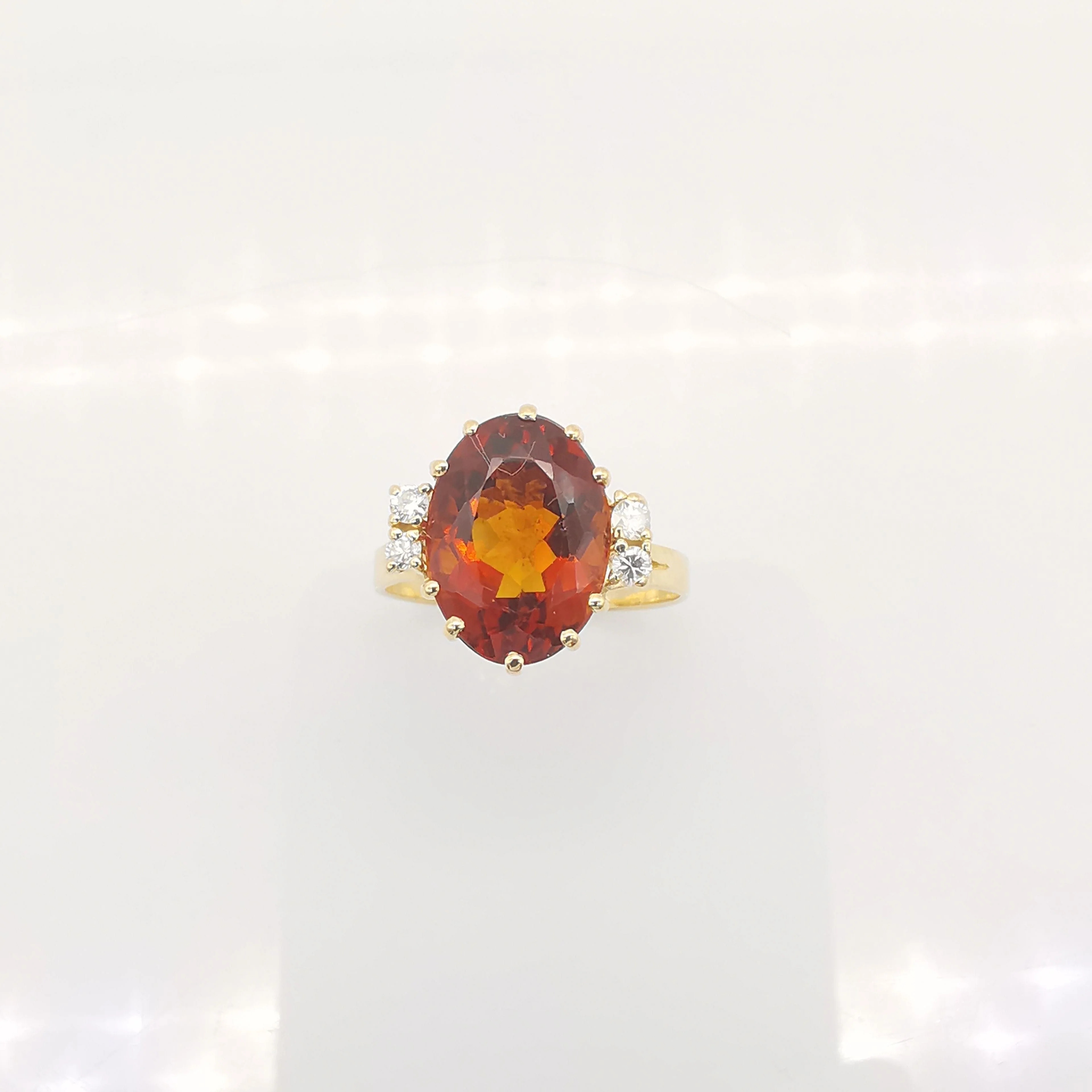 Yellow gold ring with citrine and diamonds - Image 8