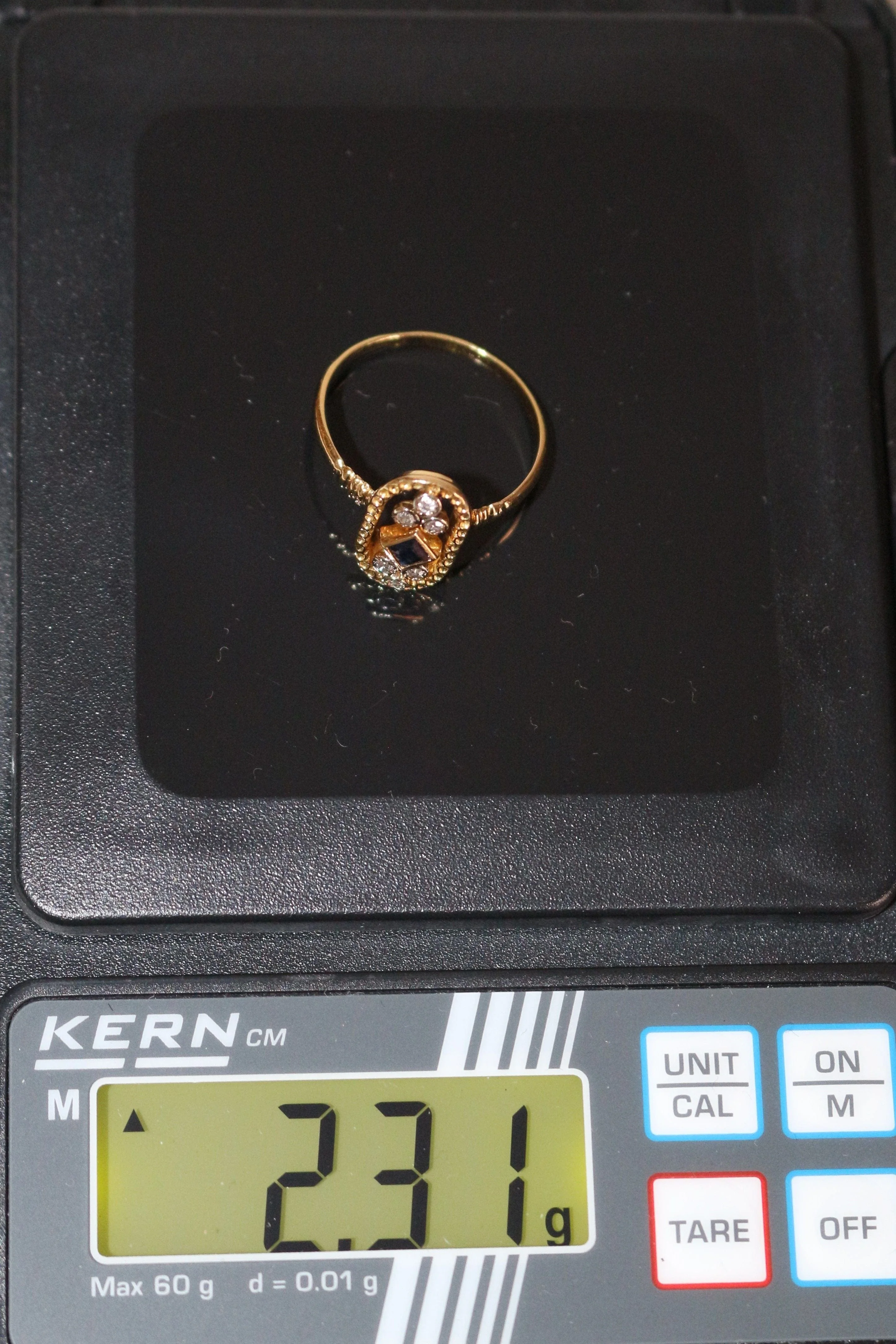 Oval ring in yellow gold, sapphire - Image 12