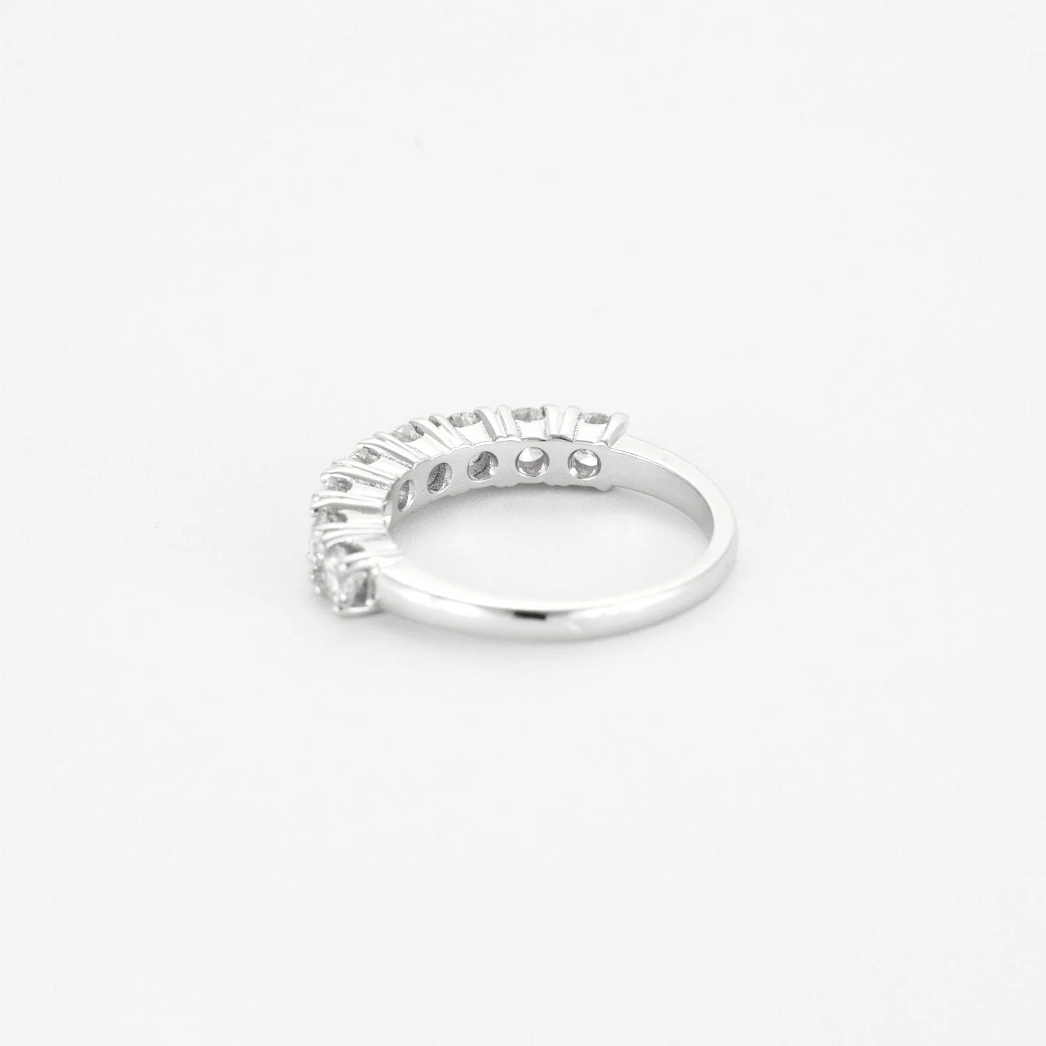 White gold diamond wedding ring - Image 6