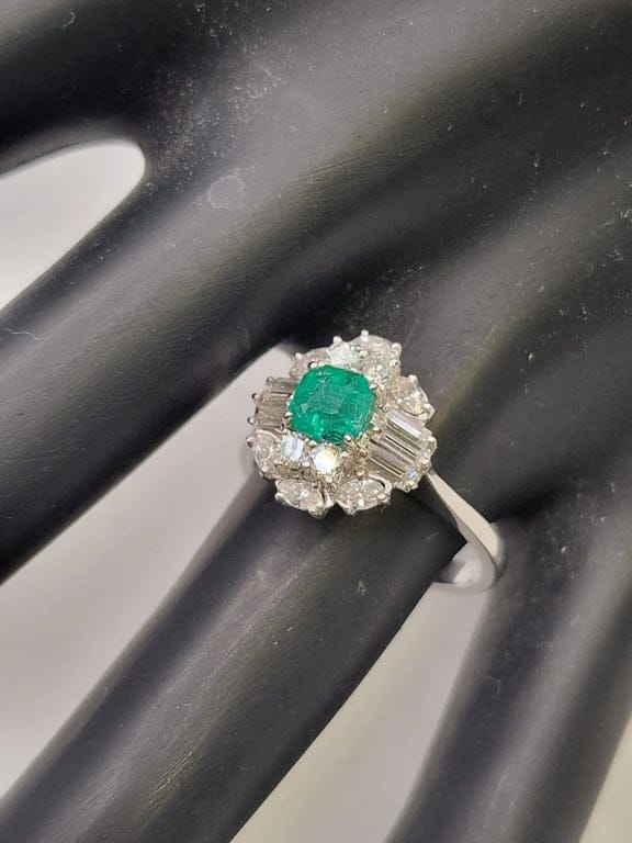 Emerald Vintage Ring 1950-60s - Image 4