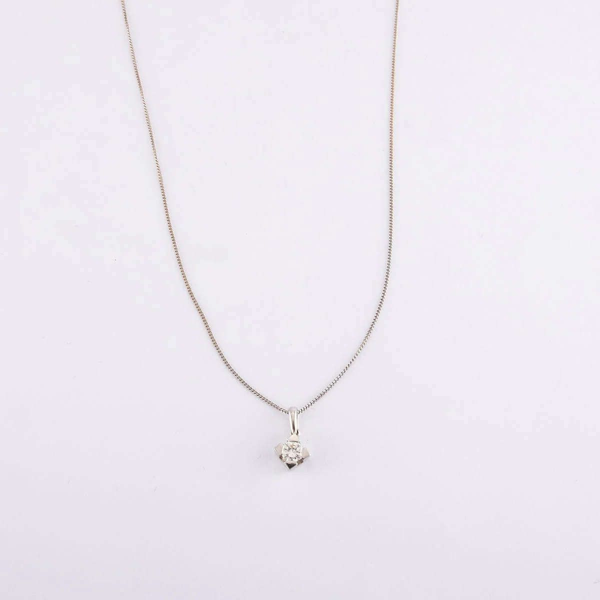 Solitaire diamond pendant necklace - Image 3