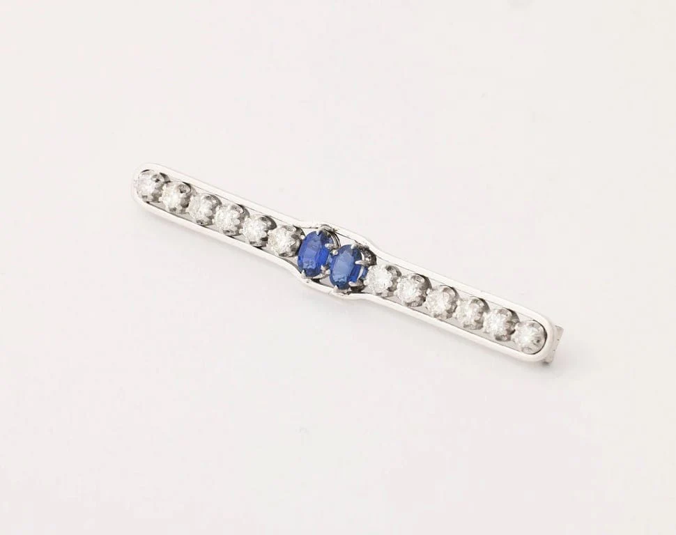 Sapphire and diamond brooch - Image 3