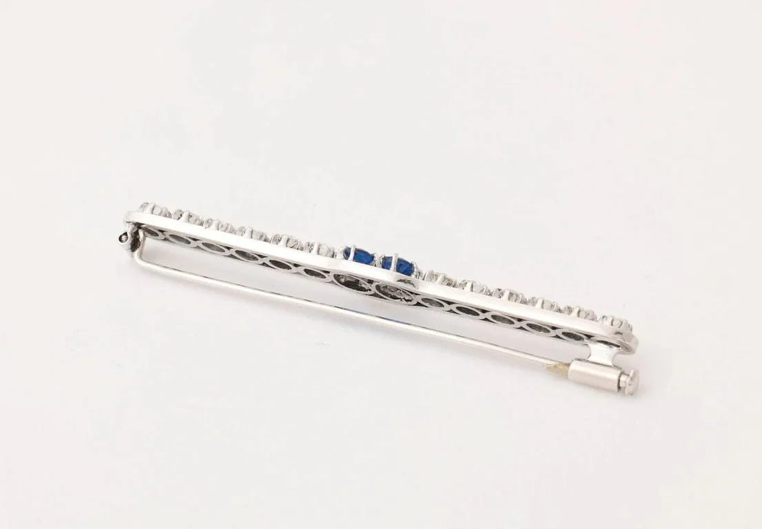 Sapphire and diamond brooch - Image 4