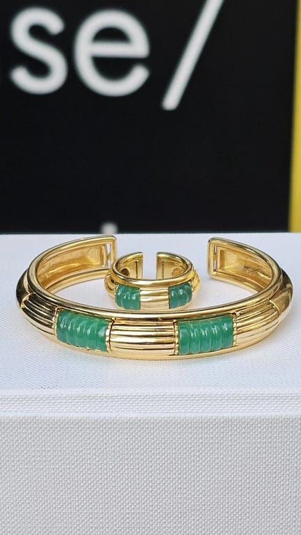 Boucheron - Rigid yellow gold lapis lazuli bracelet - Image 5