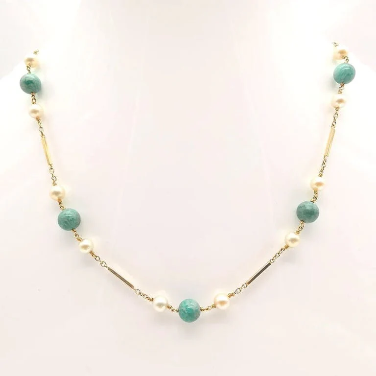 18-karat Gold And Pearl Necklace - Image 3