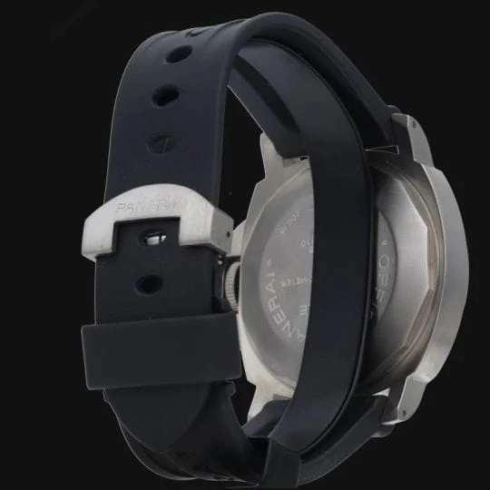 Panerai Luminor GMT Watch - Image 8