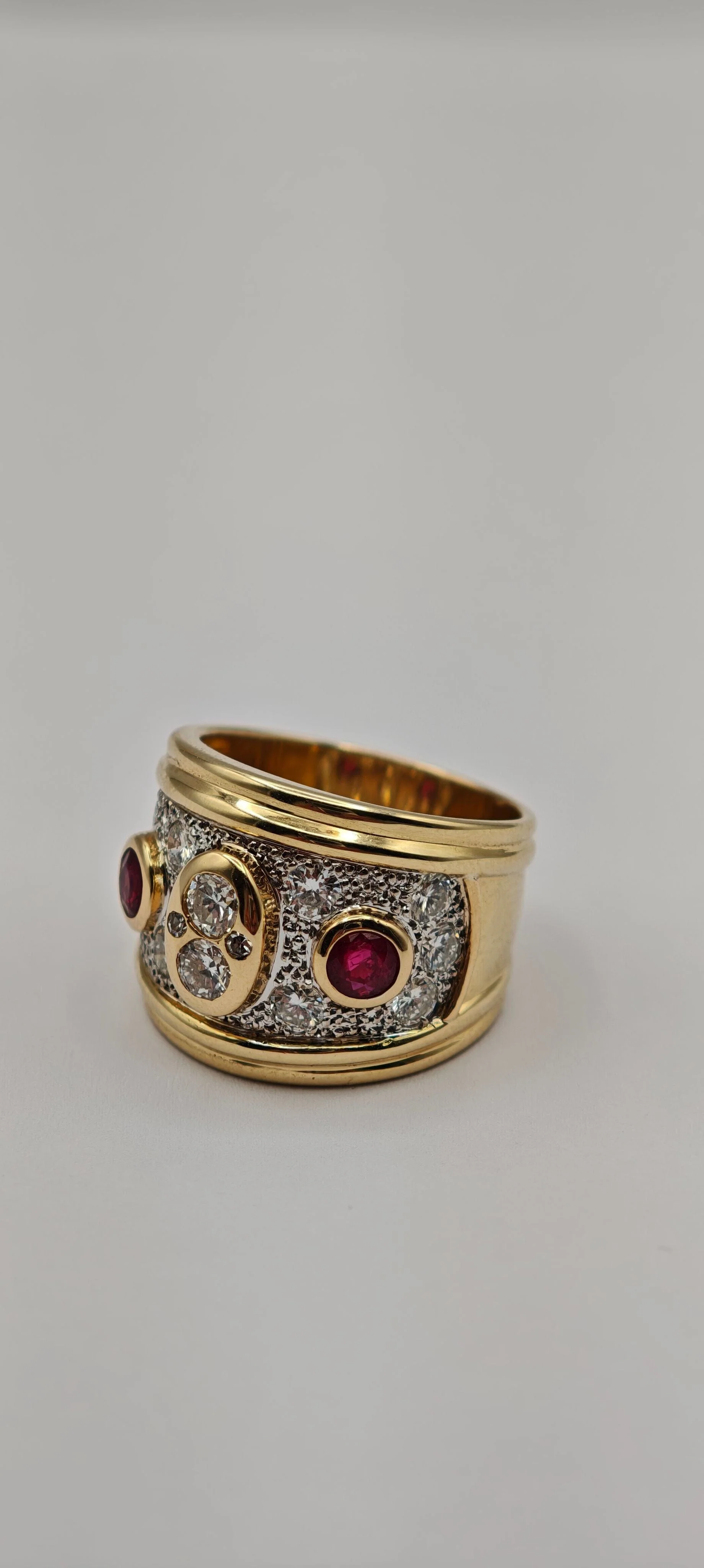 Diamond and ruby ring in 18k gold - Image 2