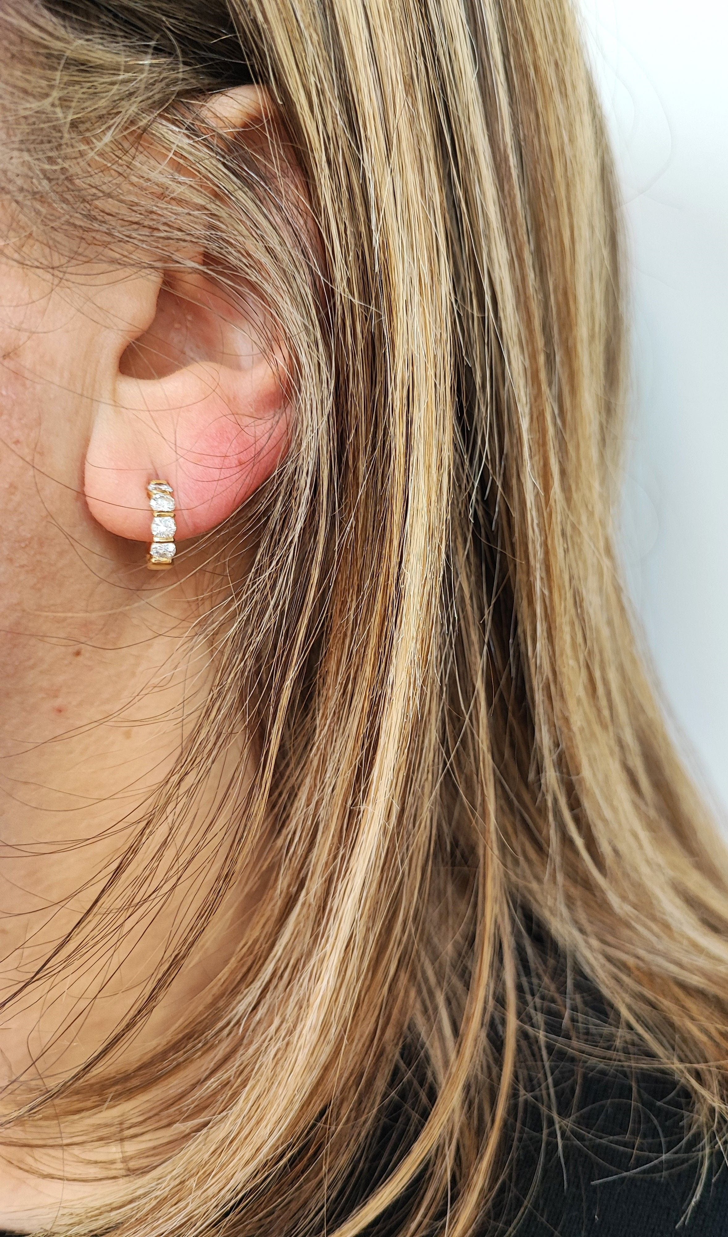 Diamond hoop earrings - Image 2