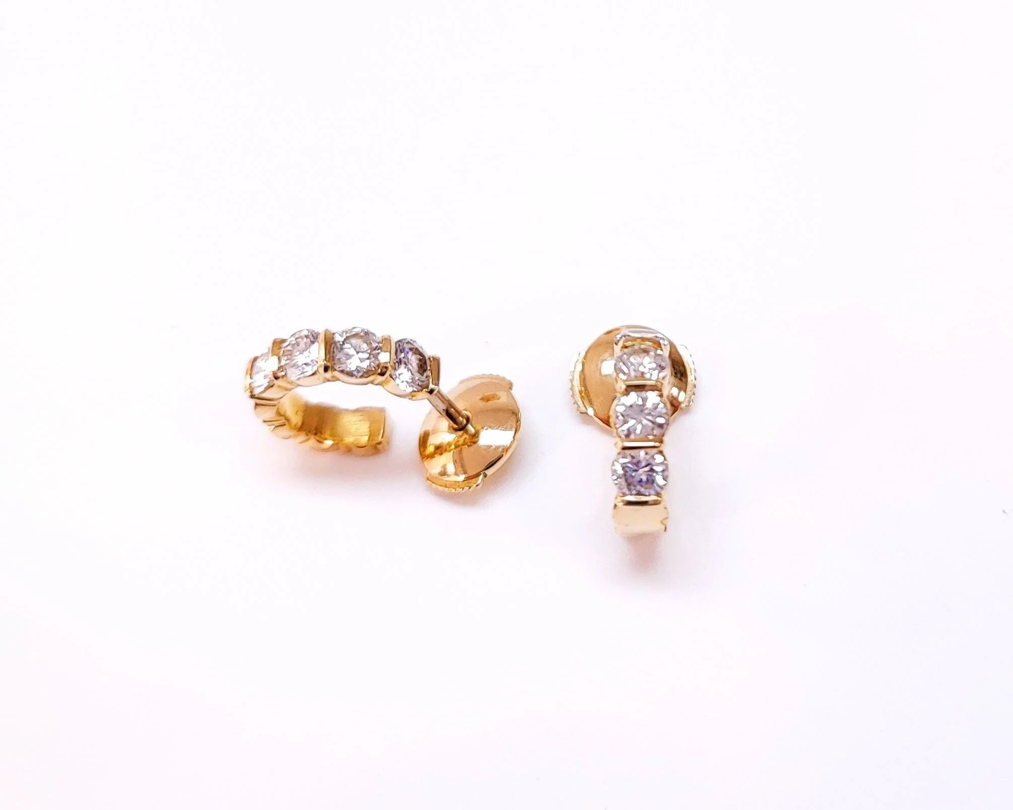 Diamond hoop earrings - Image 3