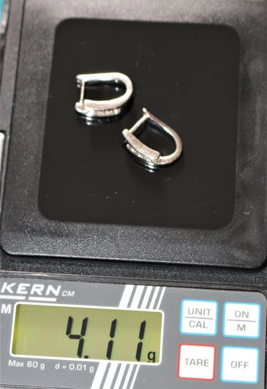 Diamond earrings - Image 10
