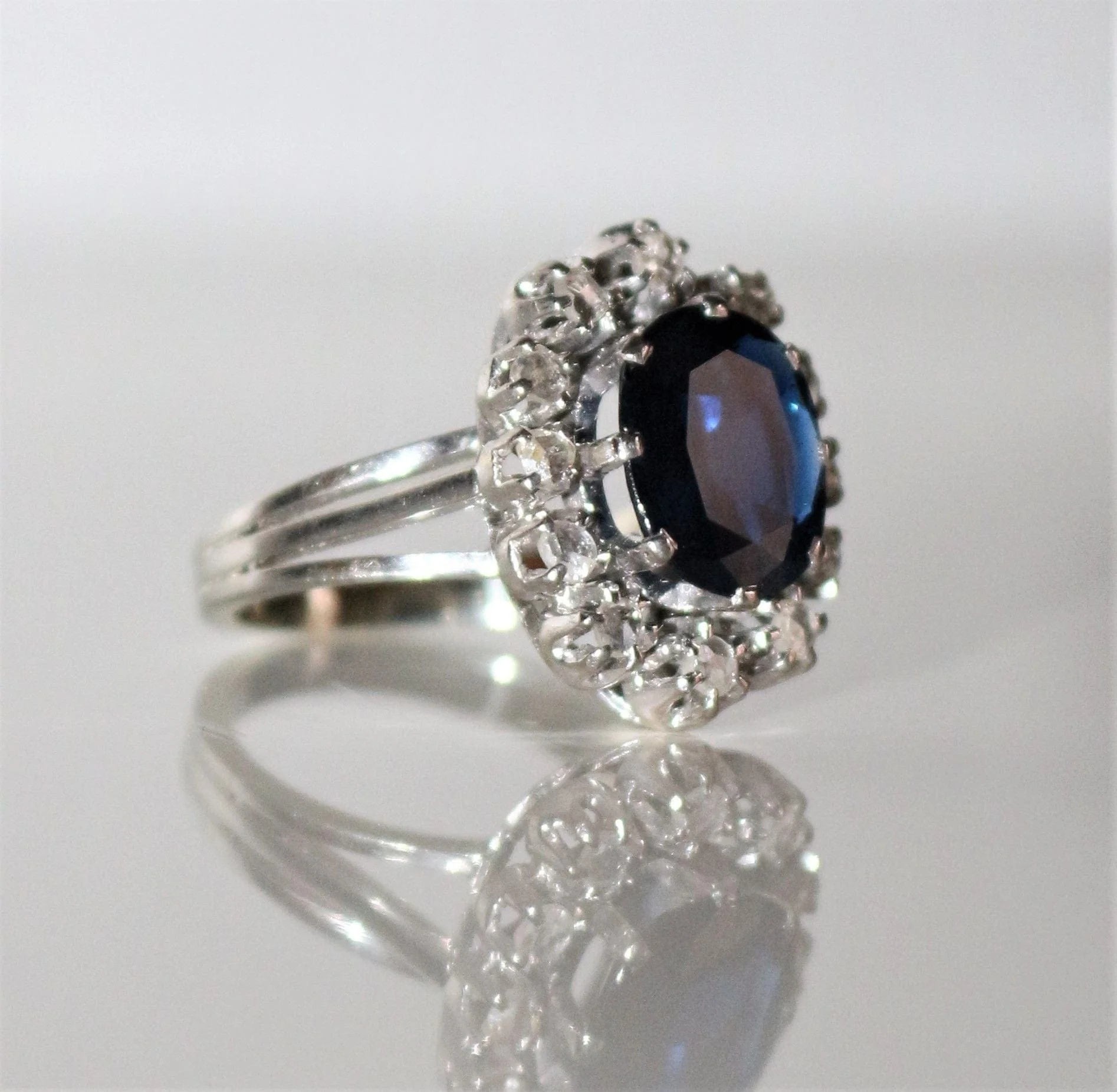 Ring Daisy Sapphire - Image 3