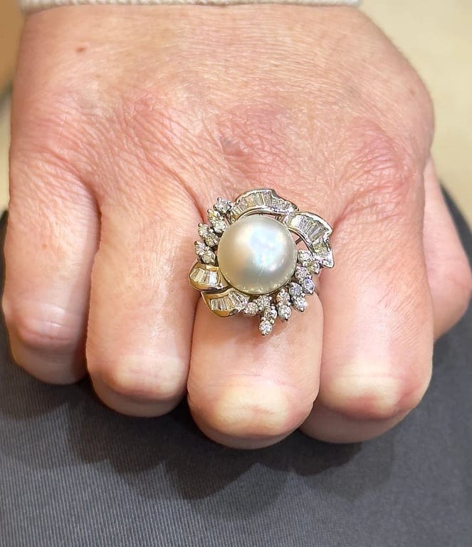 Diamond and pearl ring - Image 8