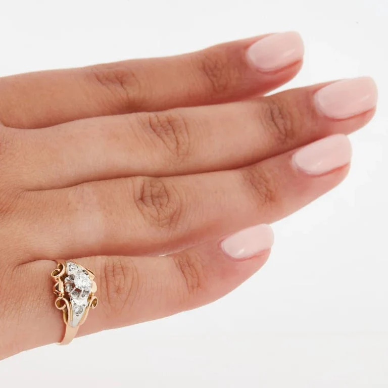 Two Gold Ring with Diamonds - Image 3
