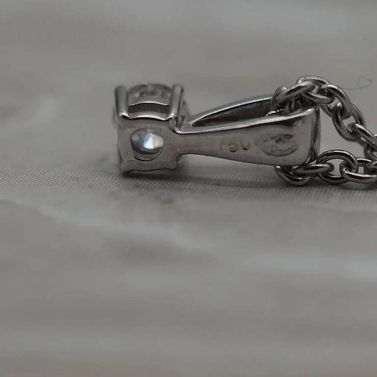 White gold diamond pendant - Image 3