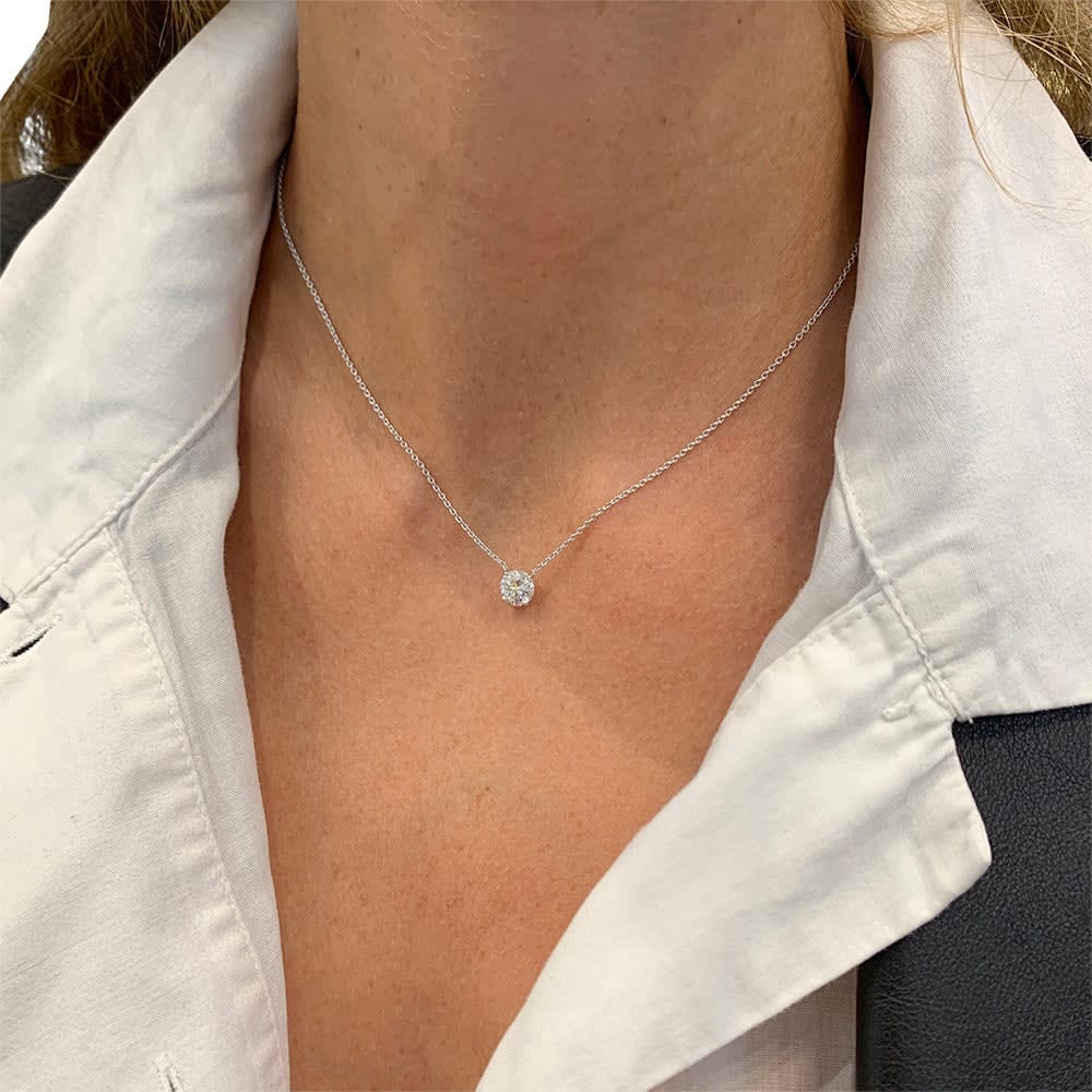 Diamond solitaire necklace. - Image 8