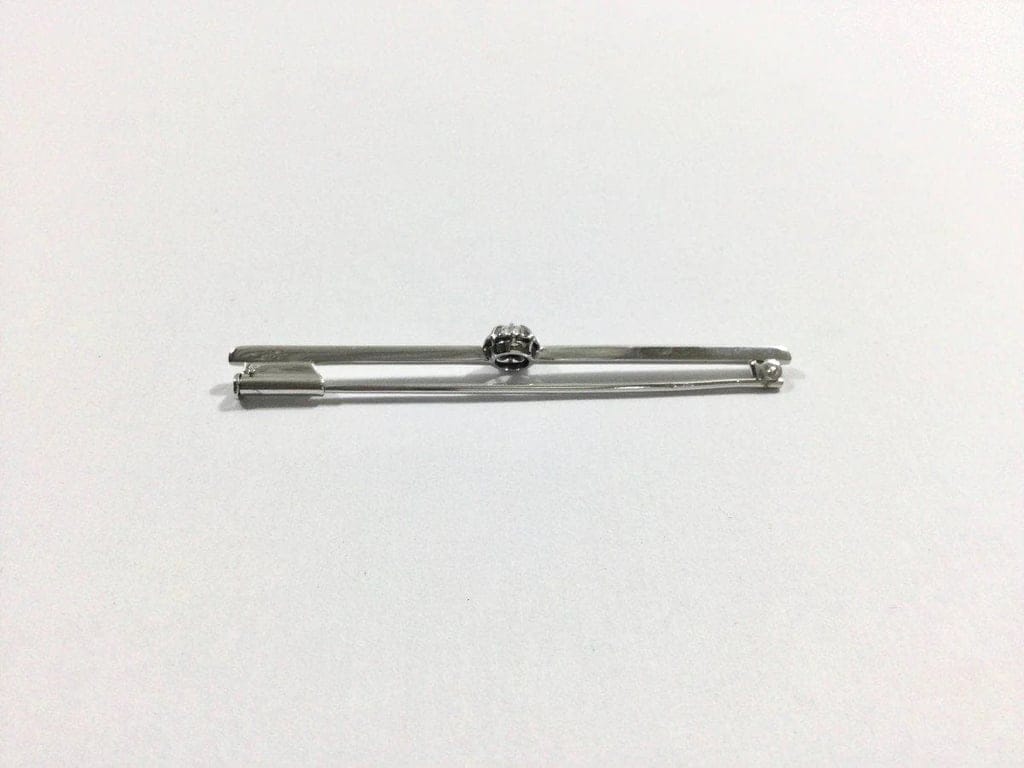 White Gold Diamond Brooch - Image 7