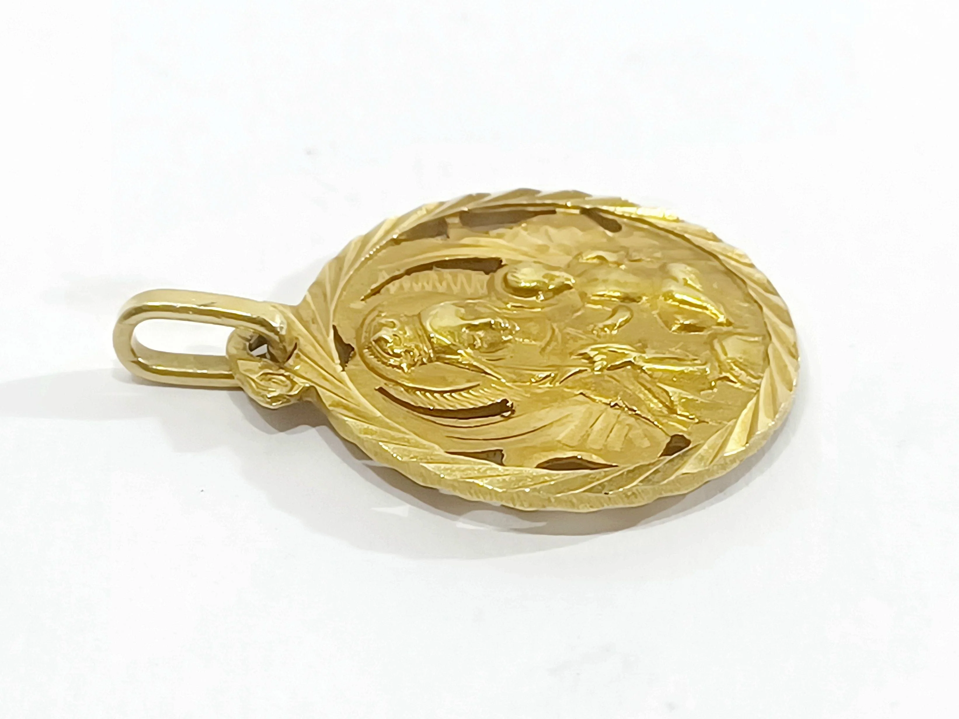 Gold Scapular Medal - Image 7