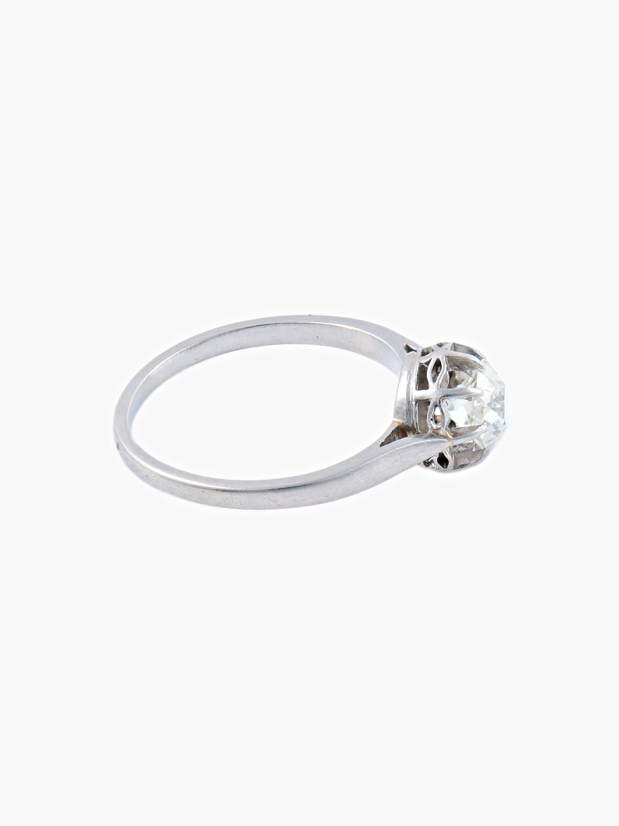 RETRO SOLITAIRE DIAMOND WHITE GOLD RING - Image 2