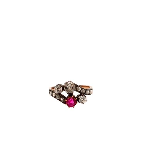 Yellow gold ring, rubies and diamonds