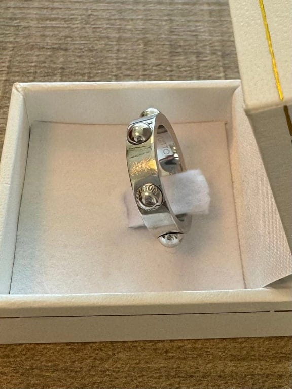 Louis Vuitton - “Clous” ring in white gold - Image 5