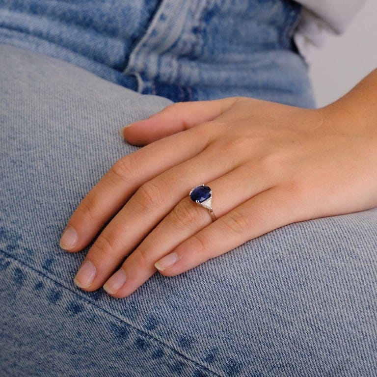 2.64ct Sapphire and Diamond Ring - Image 3