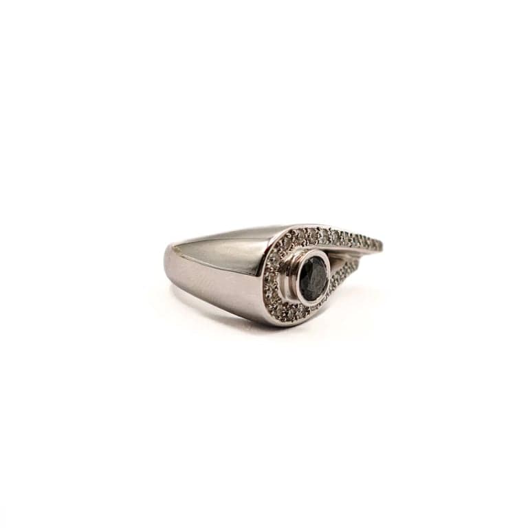 White gold, Black Diamond Dress ring  - Image 3