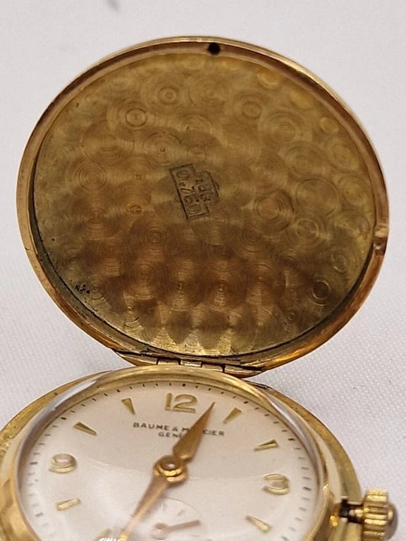 Baume & Mercier - 18k yellow gold enamel watch brooch - Image 7