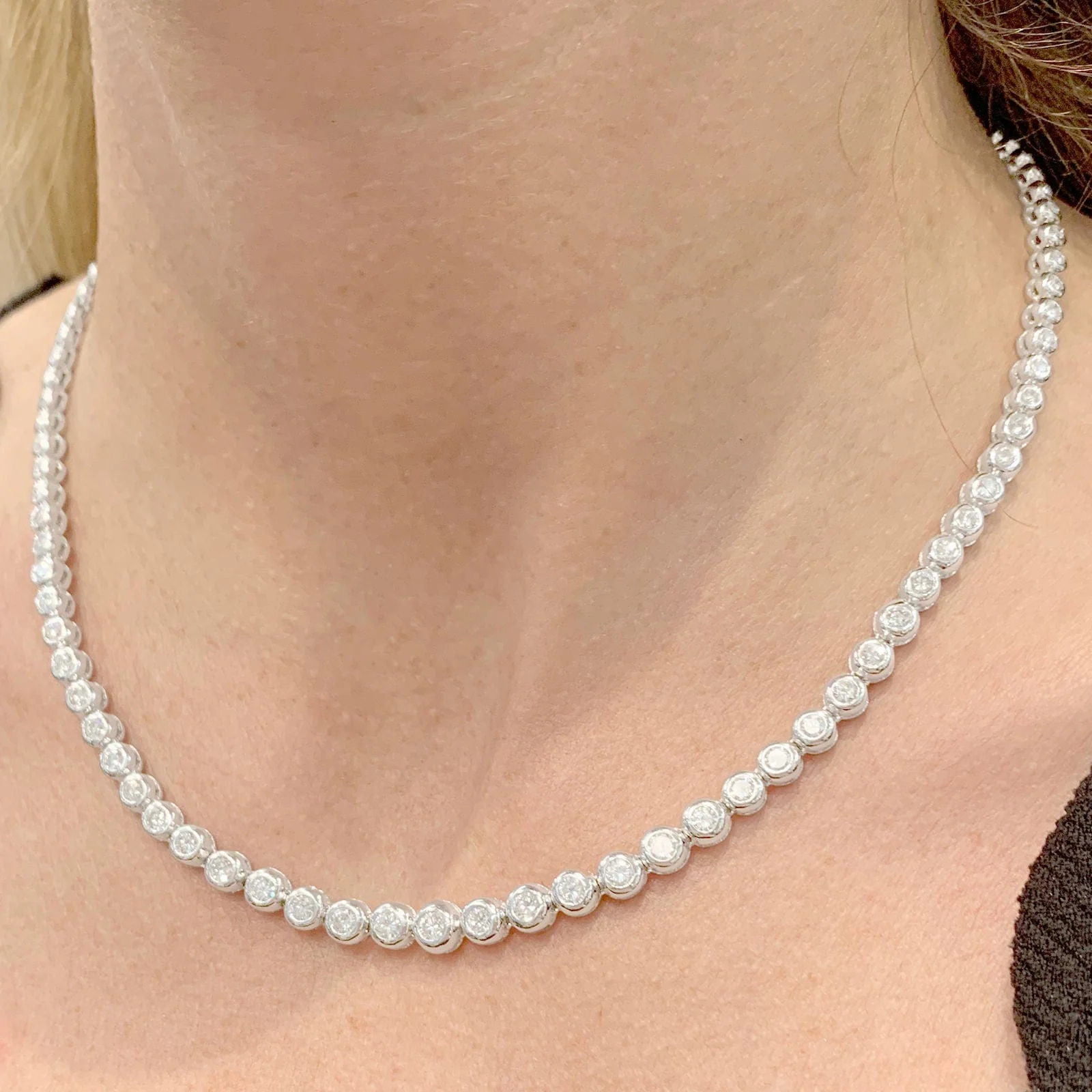 Diamond river necklace, white gold. - Image 6