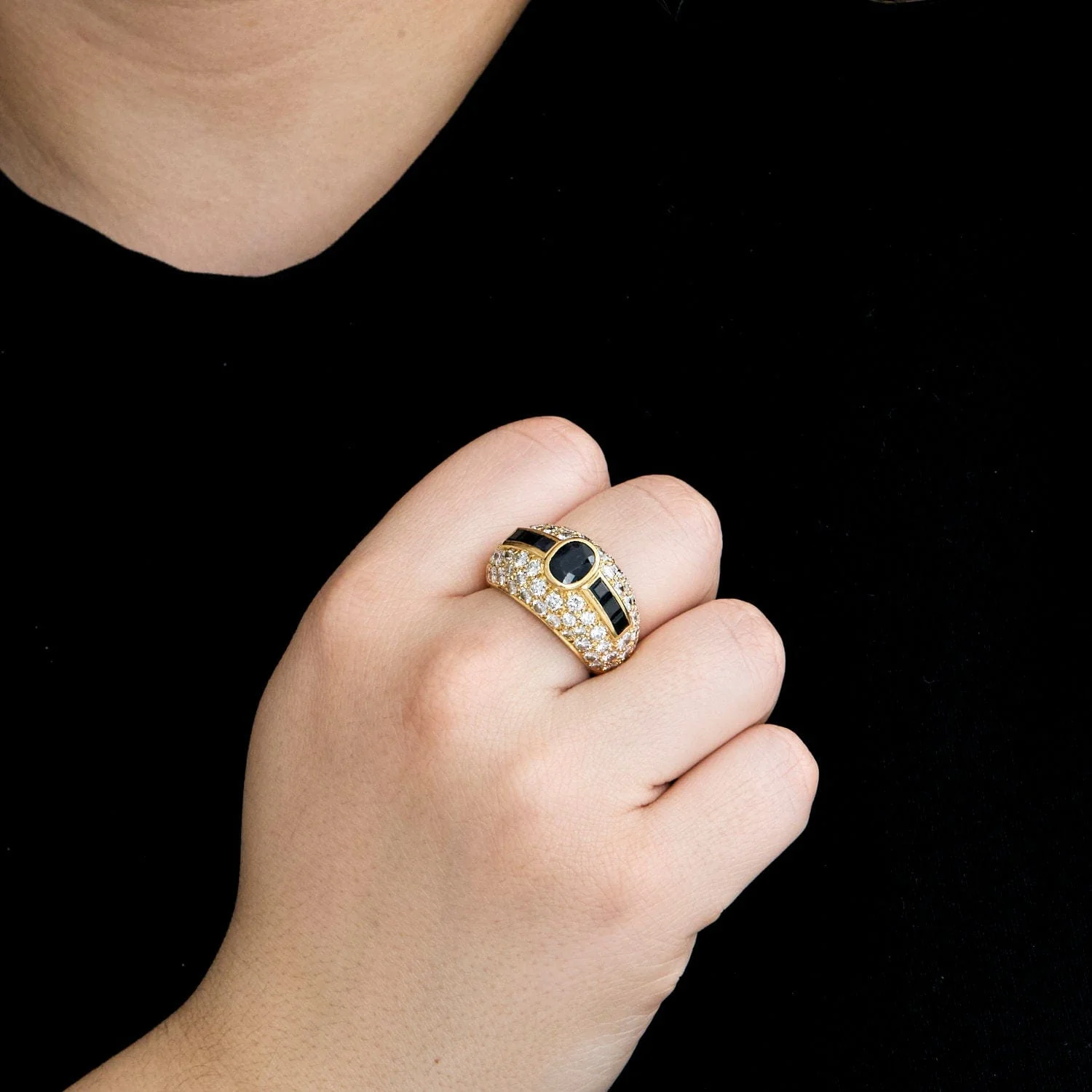 Yellow gold ring with sapphire diamond paving - Image 2