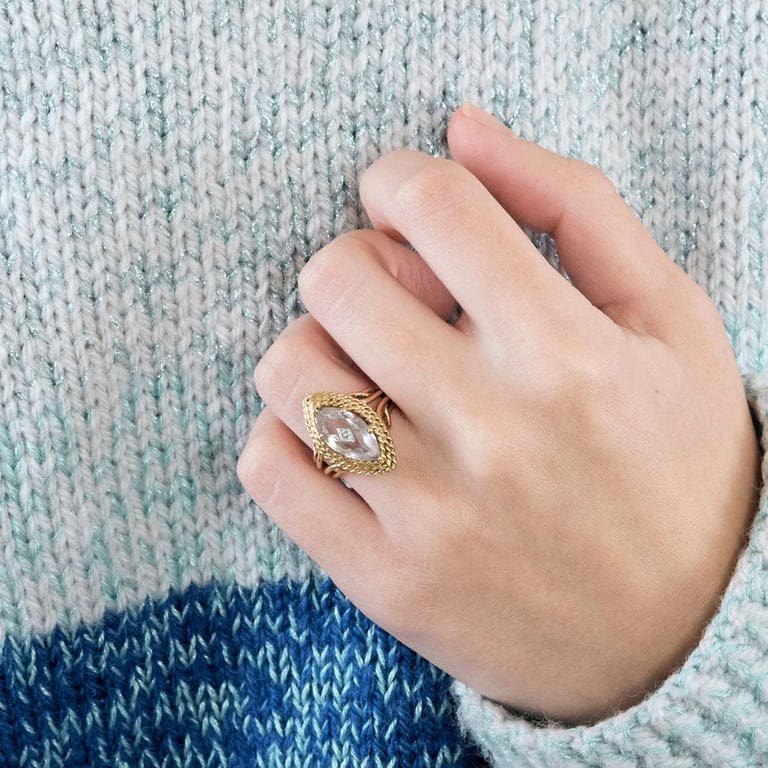 Goshenite yellow gold ring - Image 2