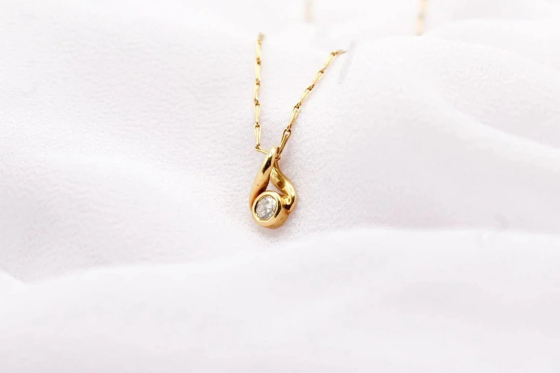 Yellow gold diamond hoop pendant  - Image 5