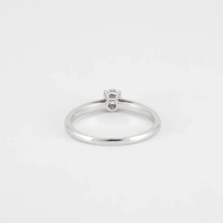 Solitaire ring in white gold, diamond - Image 5