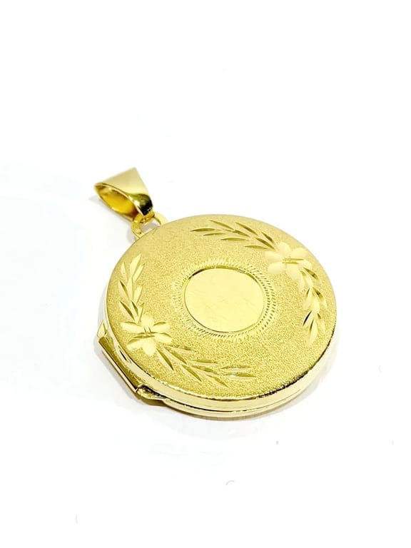 Gold photo pendant - Image 4