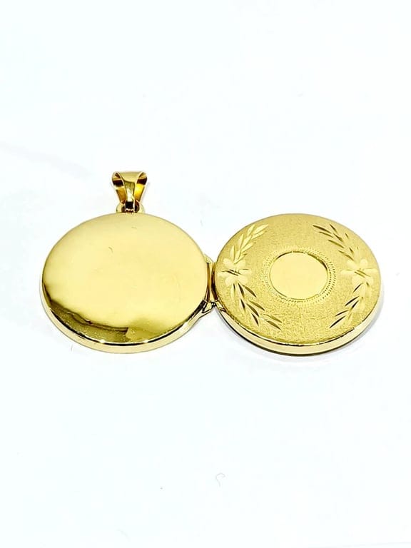 Gold photo pendant - Image 9