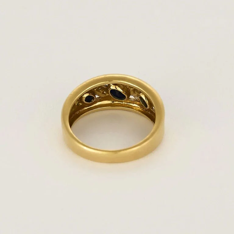 Prestige ring in two golds, sapphires and diamonds  - Image 5