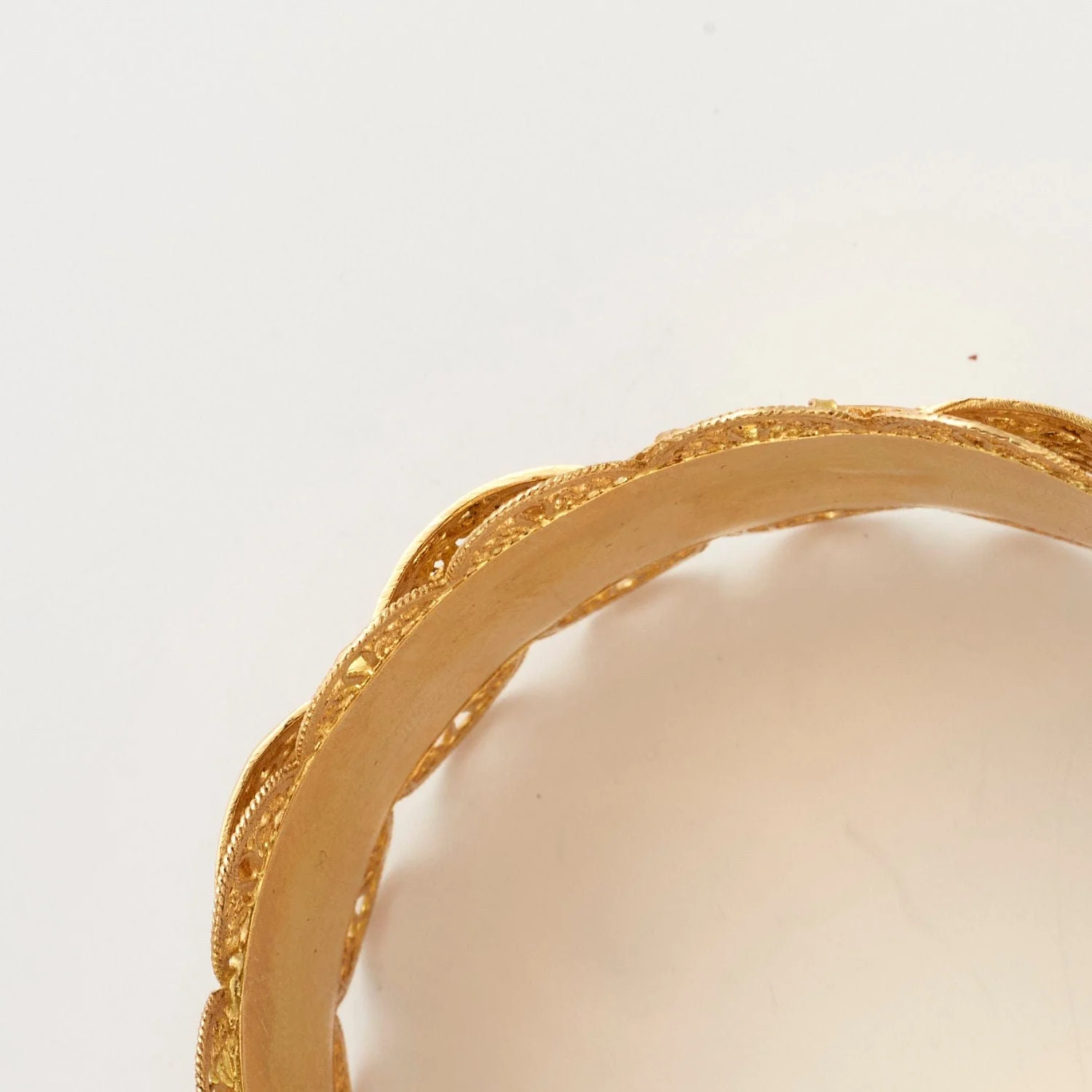Yellow gold bracelet