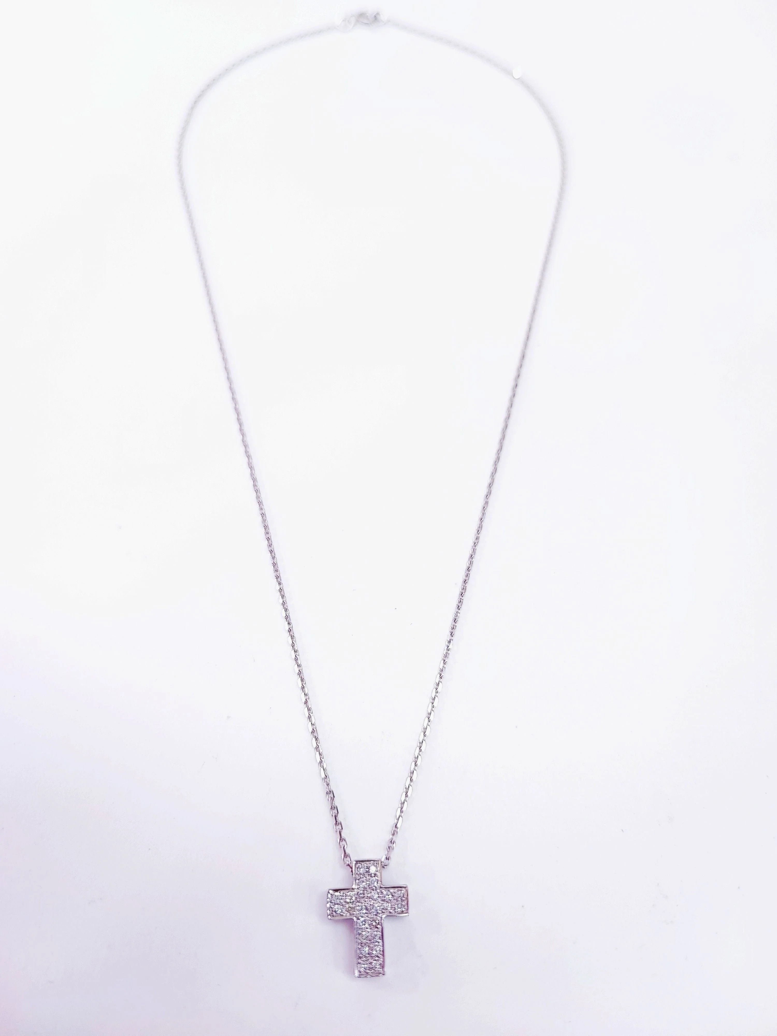Cross on chain, white gold and diamonds - Image 3