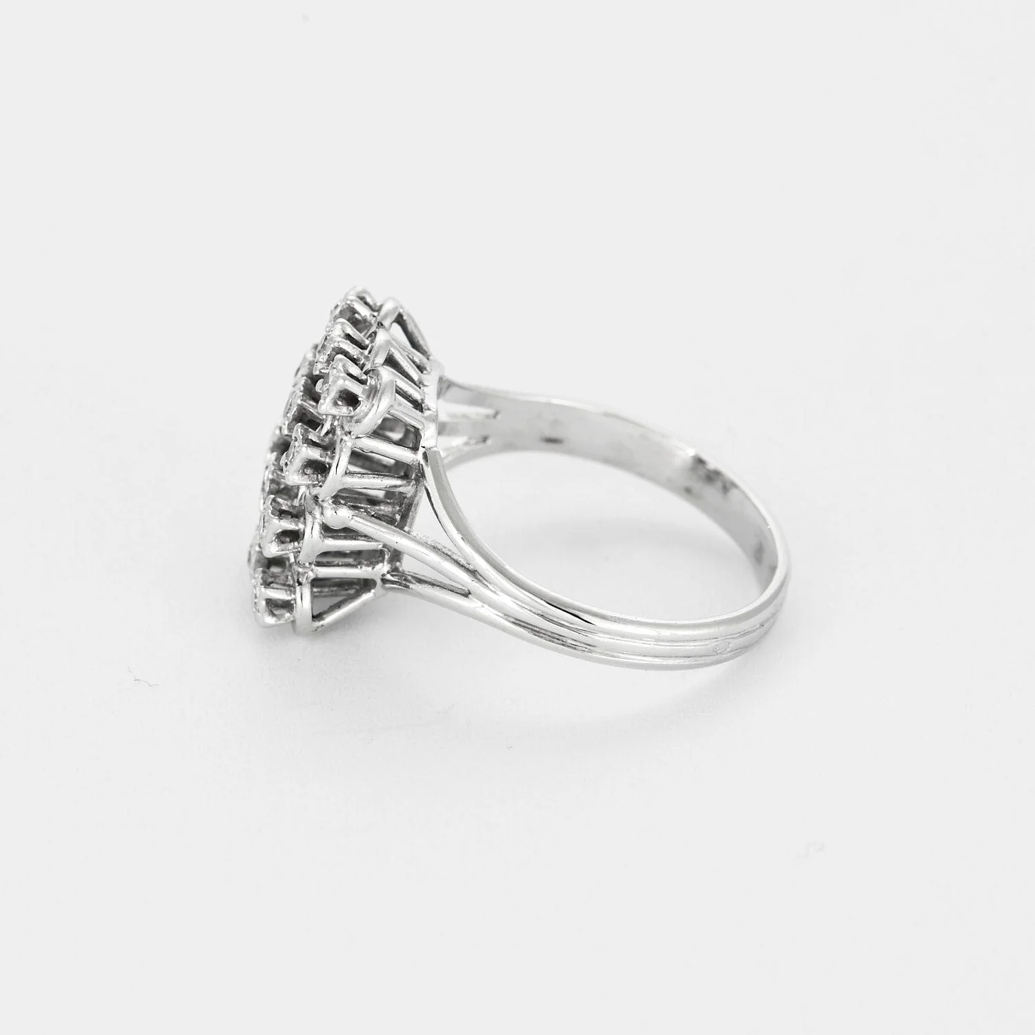 12 Diamond Ring - Image 2