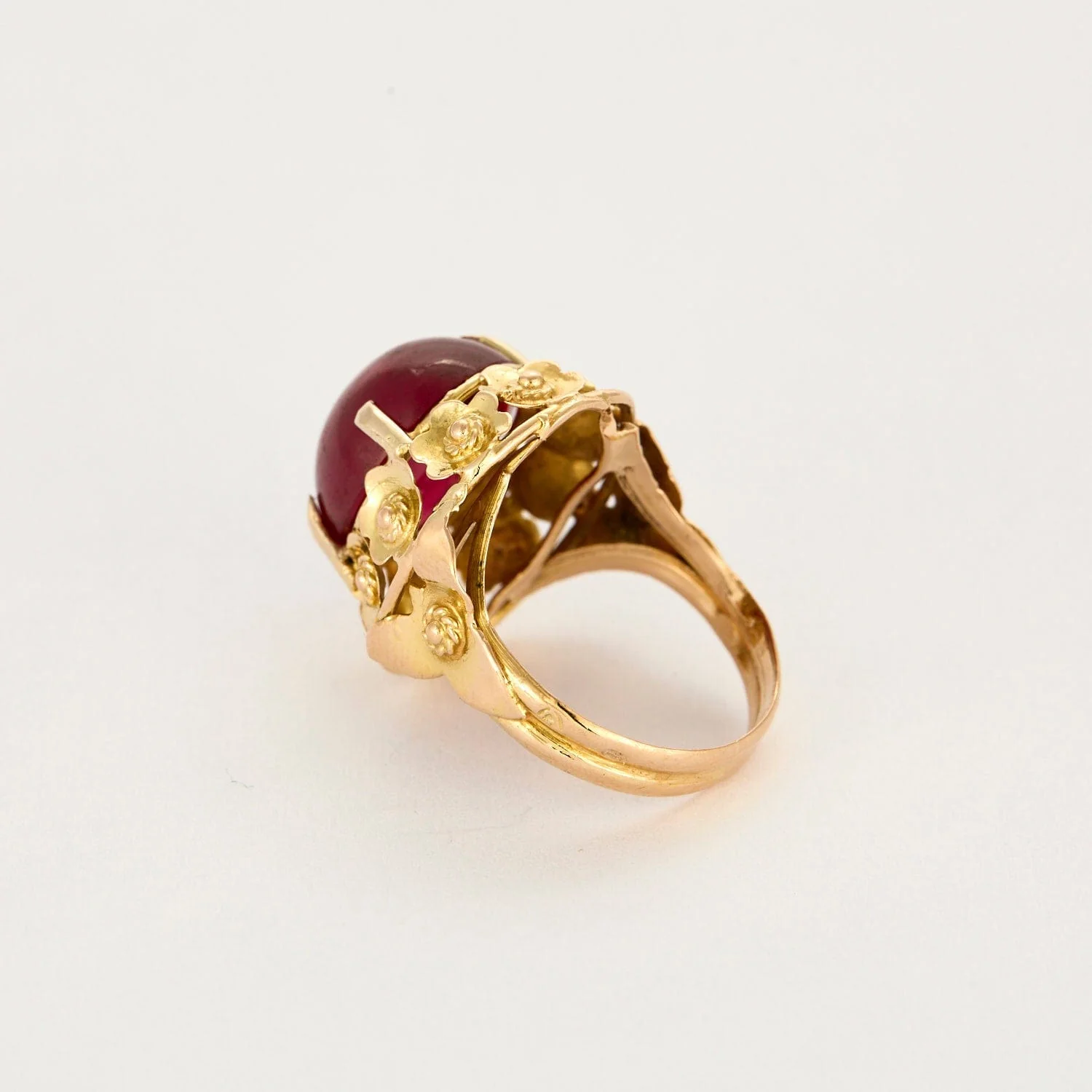 Rubicelle Yellow Gold Ring - Image 3