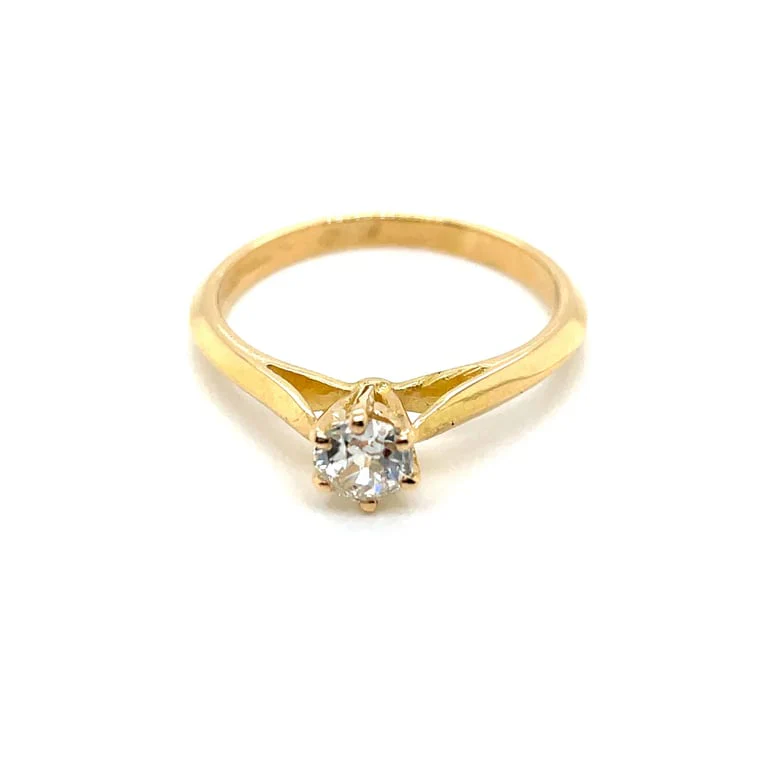 Yellow Gold Diamond Solitaire