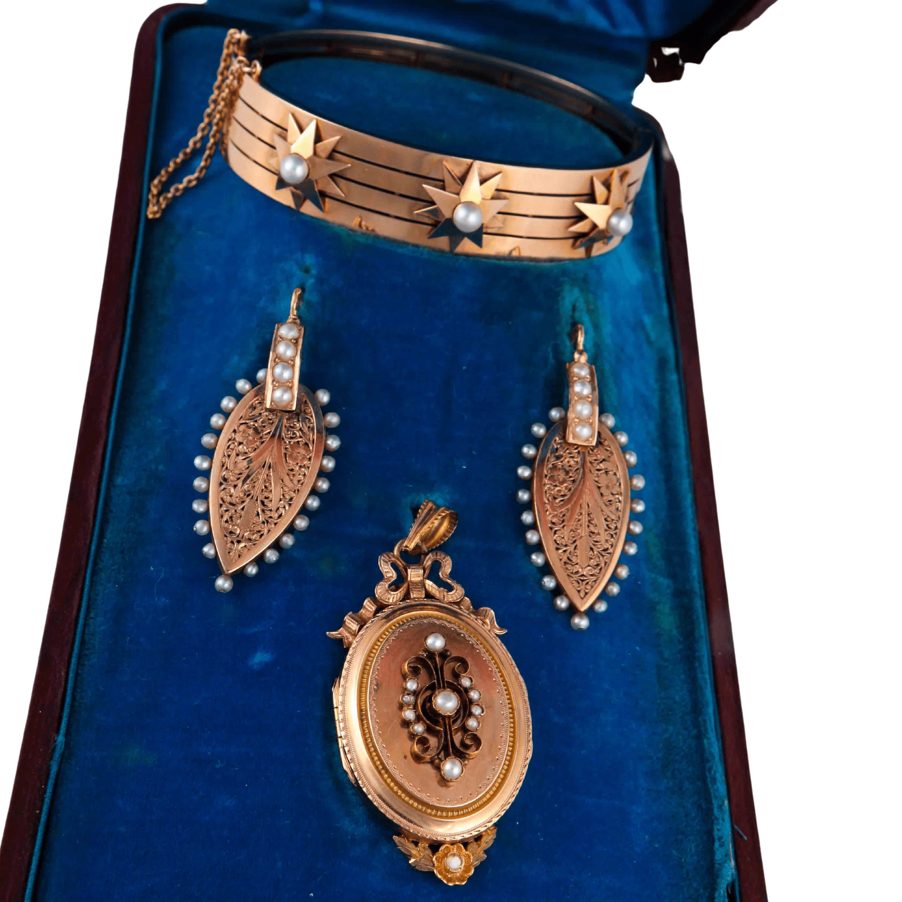 Napoleon III Gold and Fine Pearls Set