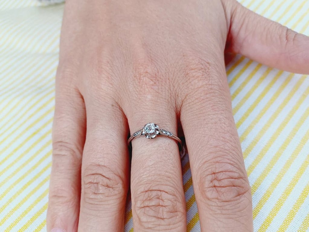 Solitaire in platinum and diamonds - Image 13