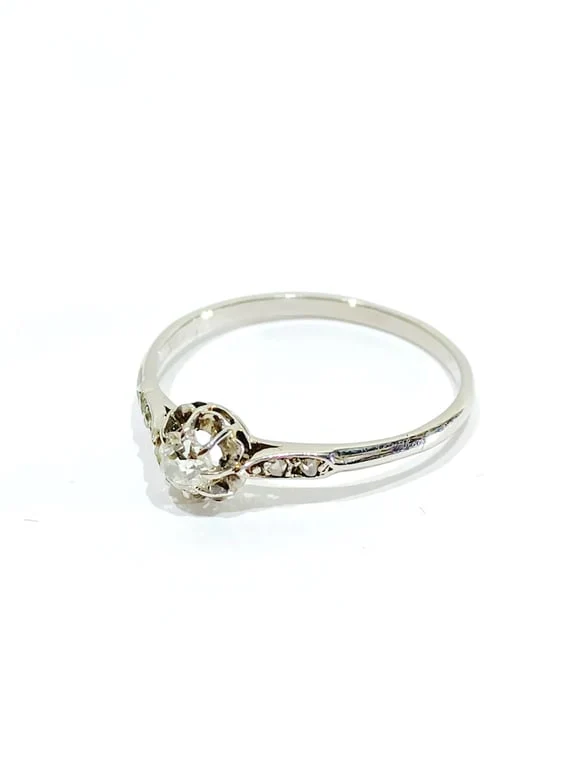 Solitaire in platinum and diamonds - Image 6
