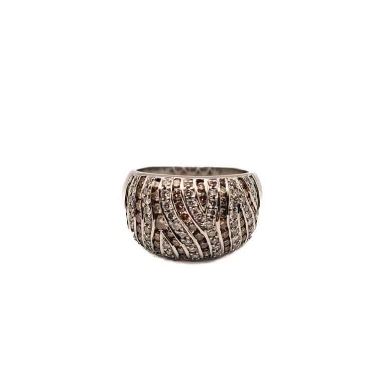 White gold and diamond ring 