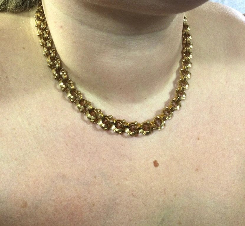 Rose Gold interwoven mesh necklace - Image 2