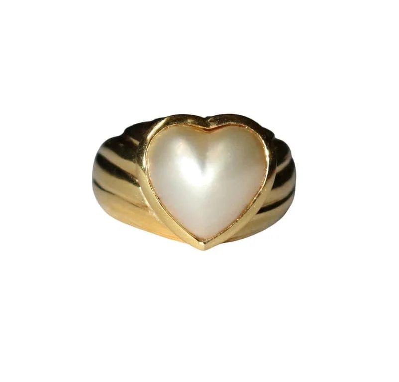 Mabé Pearl Heart Ring in Yellow Gold 