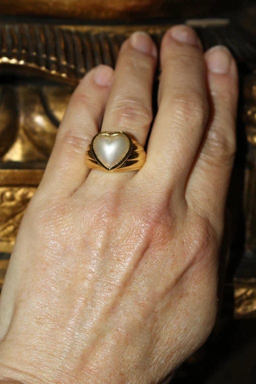 Mabé Pearl Heart Ring in Yellow Gold  - Image 2